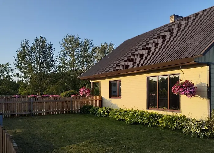 Loo Puhkemaja Saaremaal Kudjape